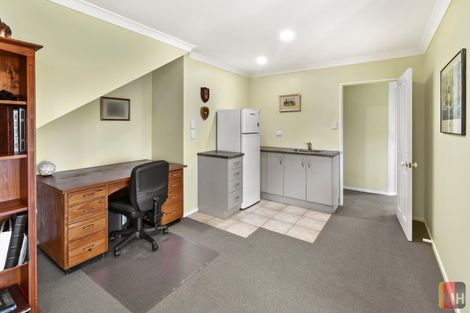 Photo of property in 11 Lamia Place, The Gardens, Auckland, 2105