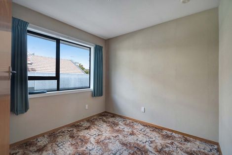 Photo of property in 92 Wingate Street, Redwood, Christchurch, 8051