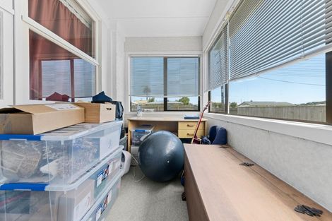 Photo of property in 13 Parris Street, Waitara, 4320