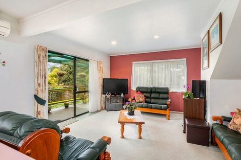 Photo of property in 25 Caspian Close, New Lynn, Auckland, 0600