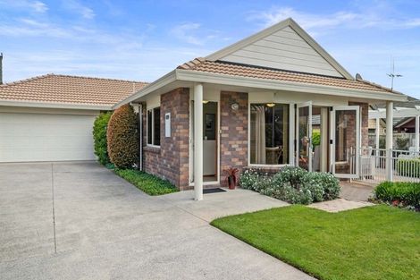 Photo of property in 16 Hidcote Place, Bethlehem, Tauranga, 3110