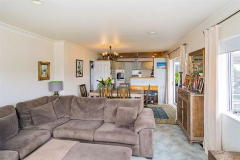 Photo of property in 6 Whitby Avenue, Whitianga, 3510