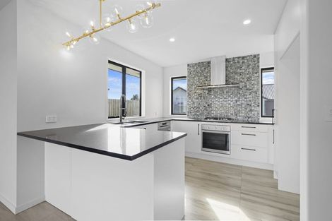 Photo of property in 6 Olearia Lane, Halswell, Christchurch, 8025