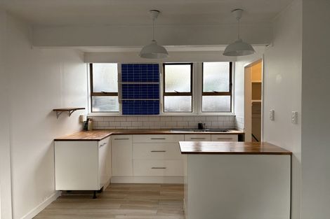 Photo of property in 313 Glengarry Road, Glen Eden, Auckland, 0602