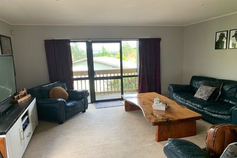 Photo of property in 1/6 Nielsen Place, Massey, Auckland, 0614