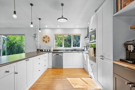 Photo of property in 16 Athenry Road, Bridge Hill, Alexandra, 9320