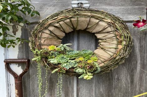 Photo of property in Inverey, 6 Maire Street, Eastbourne, Lower Hutt, 5013