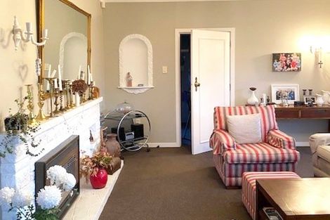 Photo of property in 22 Braid Road, St Andrews, Hamilton, 3200