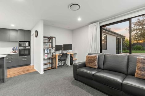 Photo of property in 13 Whitburn Avenue, Halswell, Christchurch, 8025