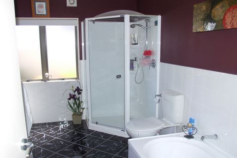 Photo of property in 2/72 Harvey Street, Waipahihi, Taupo, 3330