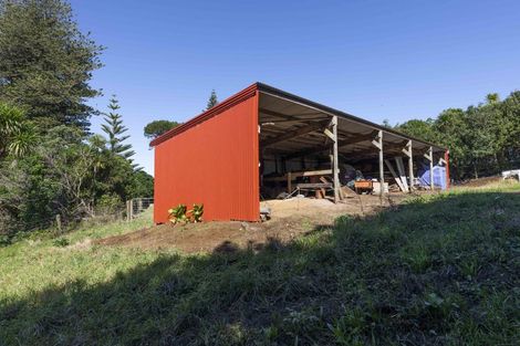 Photo of property in 250 Taurangaruru Road, Karioitahi, Waiuku, 2683