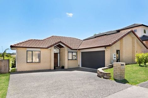 Photo of property in 18 Savina Court, Flat Bush, Auckland, 2019