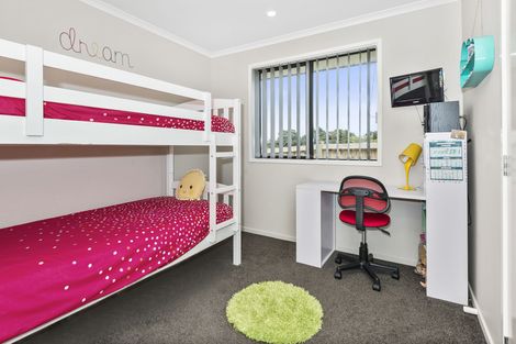 Photo of property in 13 Millbrae Place, Pokeno, 2402