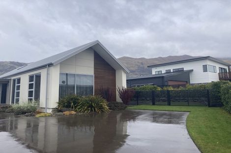 Photo of property in 17 Daniels Terrace, Wanaka, 9305