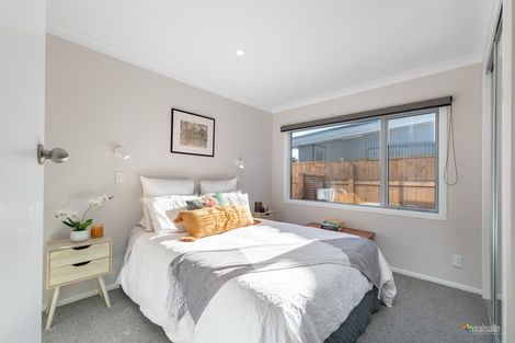 Photo of property in 60 Korokoro Road, Korokoro, Lower Hutt, 5012