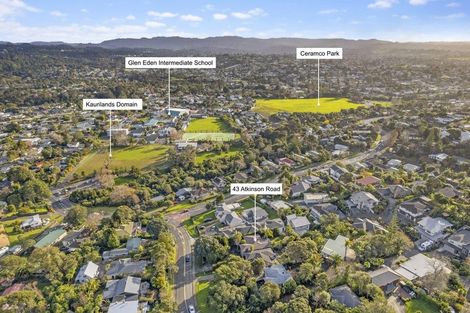 Photo of property in 43 Atkinson Road, Titirangi, Auckland, 0604