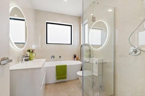 Photo of property in 13 Pacific Heights Road, Orewa, 0931