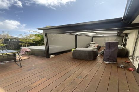 Photo of property in 12 Lamborn Drive, Papakura, 2110