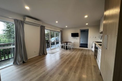 Photo of property in 2/152 Manuka Road, Bayview, Auckland, 0629