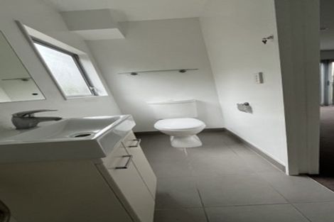 Photo of property in 5/12 Agra Crescent, Khandallah, Wellington, 6035