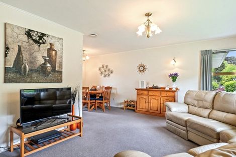 Photo of property in 16 Blue Mountains Road, Silverstream, Upper Hutt, 5019