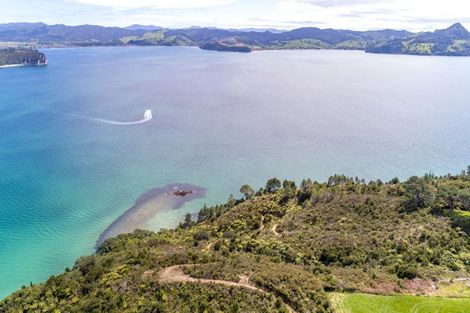 Photo of property in 404a Lees Road, Hahei, Whitianga, 3591
