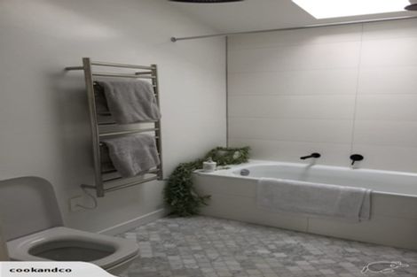 Photo of property in 5/4 Arkles Strand, Arkles Bay, Whangaparaoa, 0932