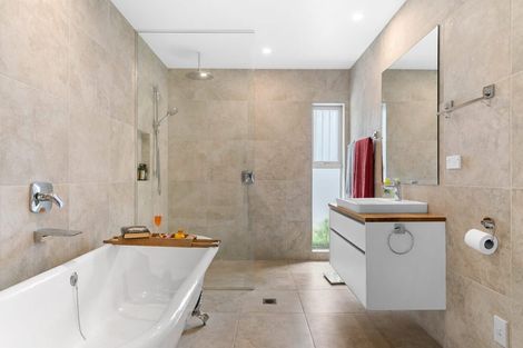 Photo of property in 11 Arcadian Lane, Waipu, 0582