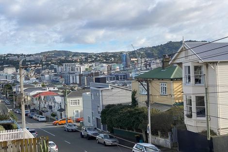 Photo of property in 100 Pirie Street, Mount Victoria, Wellington, 6011