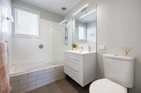 Photo of property in 86 Browning Street, Leamington, Cambridge, 3432