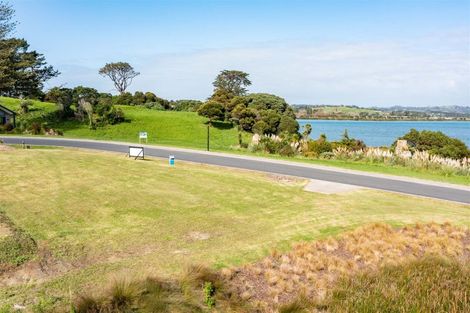 Photo of property in 127 Estuary Drive, Mangawhai Heads, Mangawhai, 0505