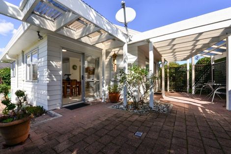 Photo of property in 35 Halyard Close, Flagstaff, Hamilton, 3210