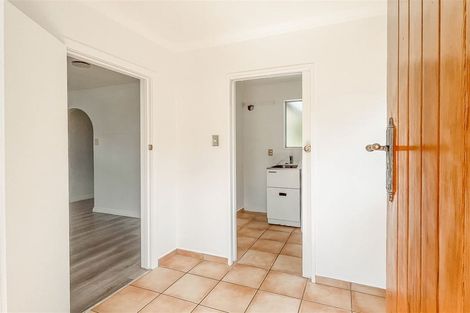 Photo of property in 21 Oxford Street, Picton, 7220