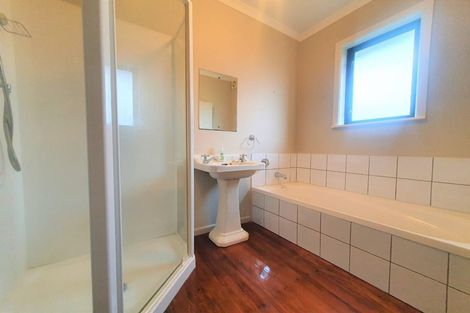 Photo of property in 57a Forrest Hill Road, Milford, Auckland, 0620