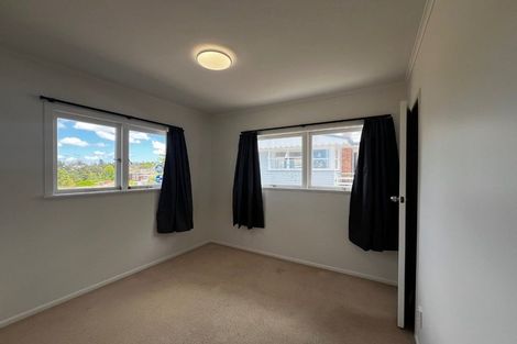 Photo of property in 95 Target Road, Totara Vale, Auckland, 0629