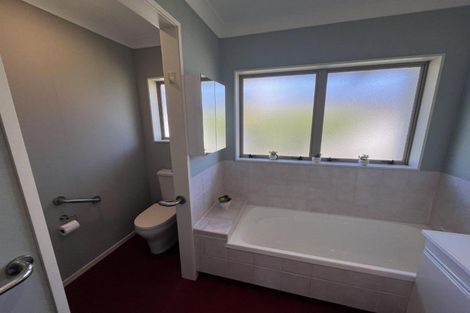 Photo of property in 384 Mangorei Road, Merrilands, New Plymouth, 4312