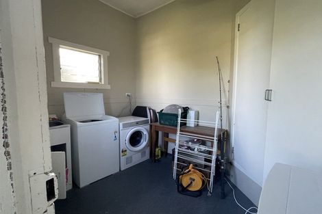 Photo of property in 116 Onewa Road, Northcote, Auckland, 0627