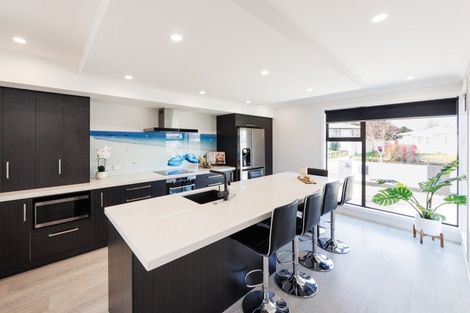 Photo of property in 37 Holdsworth Avenue, Milson, Palmerston North, 4414