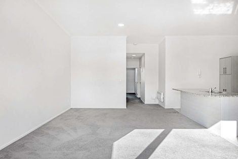 Photo of property in 17/11 Carlos Drive, Flat Bush, Auckland, 2016