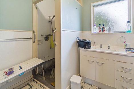 Photo of property in 6 Price Street, Waimate, 7924