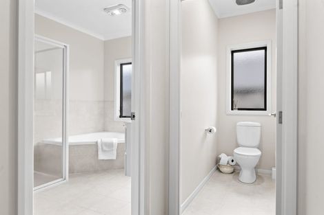 Photo of property in 52 Wiltshire Drive, Huntington, Hamilton, 3210