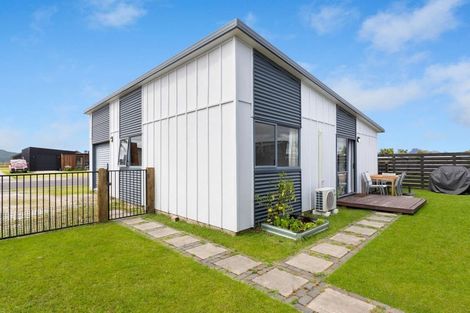 Photo of property in 125 Ngaio Drive, Matarangi, Whitianga, 3592