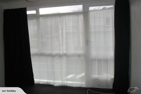 Photo of property in Milford Court Flats, 9/515 Adelaide Road, Berhampore, Wellington, 6023