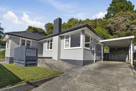 Photo of property in 37 Logie Street, Stokes Valley, Lower Hutt, 5019