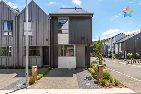 Photo of property in 32 John Street, Stokes Valley, Lower Hutt, 5019