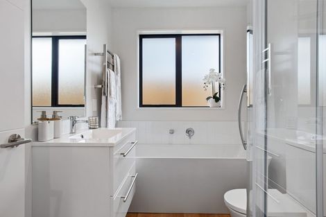 Photo of property in 11 Curtis Street, Woodend, 7610