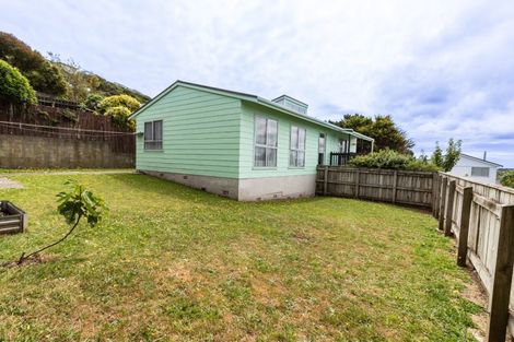 Photo of property in 11 Nalanda Crescent, Broadmeadows, Wellington, 6035