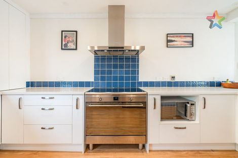 Photo of property in 94 Normandale Road, Normandale, Lower Hutt, 5010