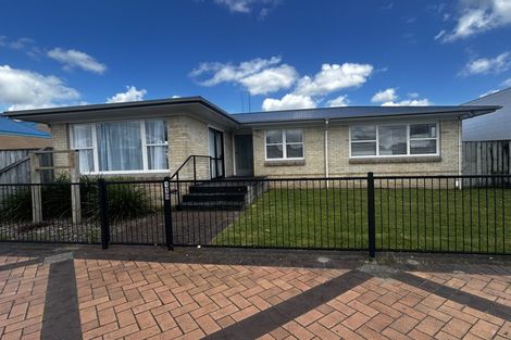 Photo of property in 119 Shakespeare Street, Leamington, Cambridge, 3432