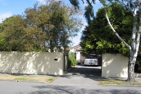 Photo of property in 5 Lombard Place Avonhead Christchurch City